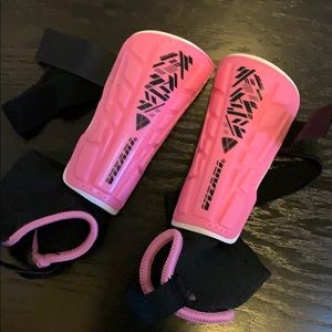 EUC toddler girls shin guards